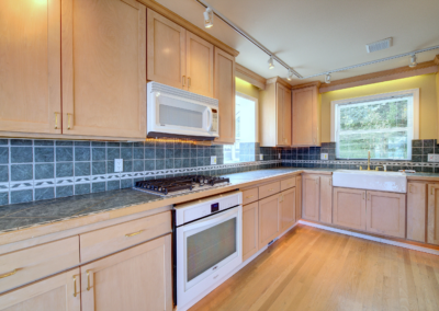 9942 Rainier Ave S, Seattle Rental Listing - 10