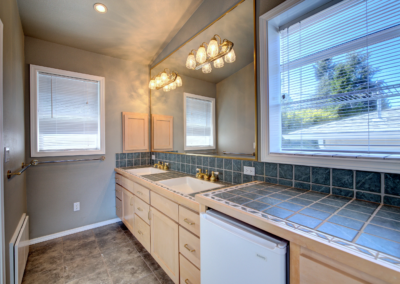 9942 Rainier Ave S, Seattle Rental Listing - 17