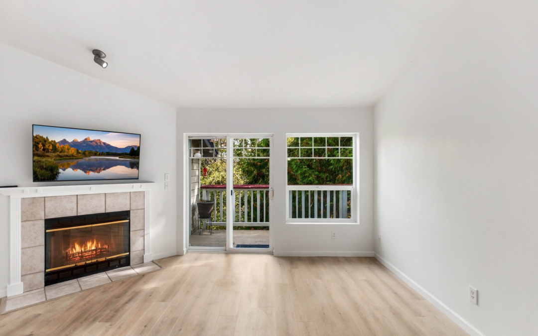 Sammamish Hills 2-Bedroom Condo For Rent